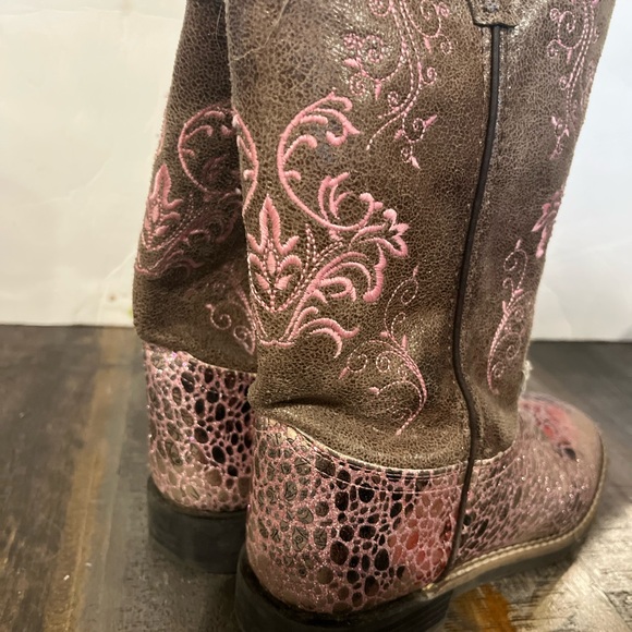 Boot Barn Girls’ sparkly cowboy cowgirl boots - Picture 4 of 6